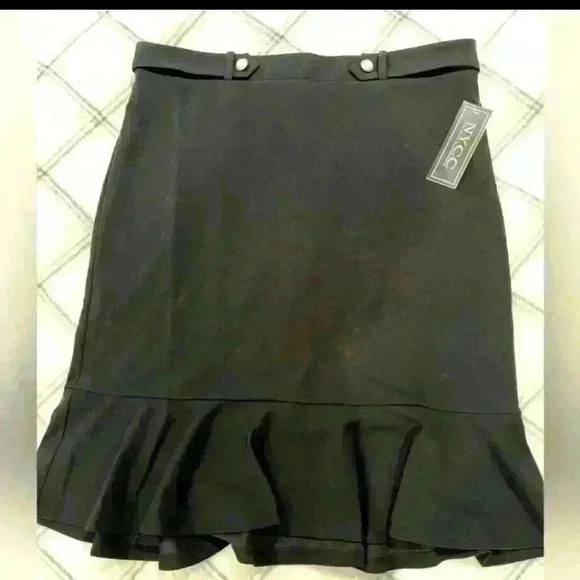 Black nycc skirt - Picture 2 of 2